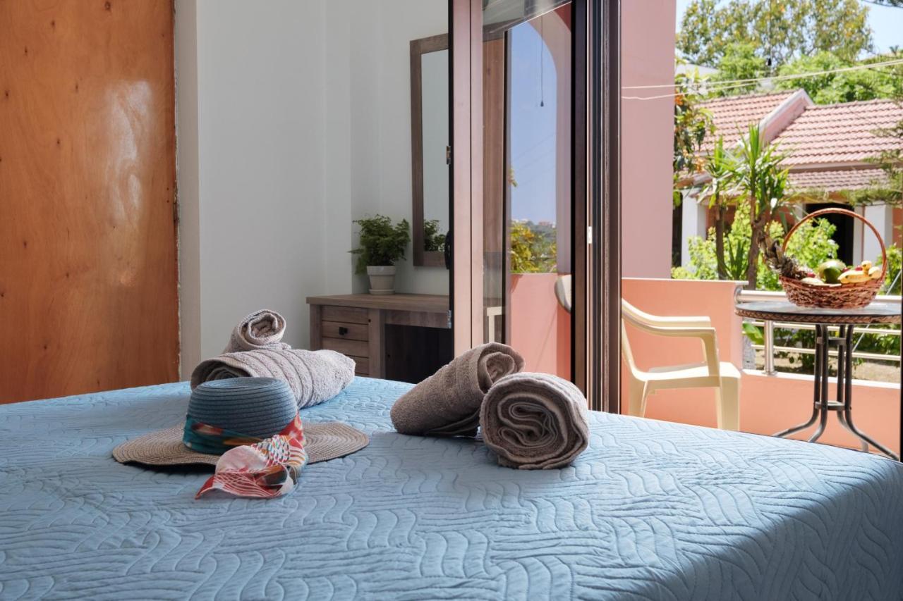 Mouzakitis Apartments 4 อาร์ริลลาส ภายนอก รูปภาพ